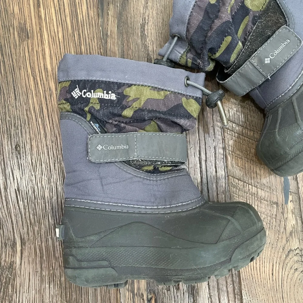 Columbia camo winter snow boots boy 9